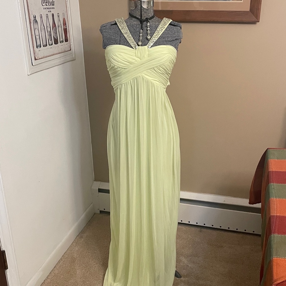 City Triangles Soft Yellow Dress